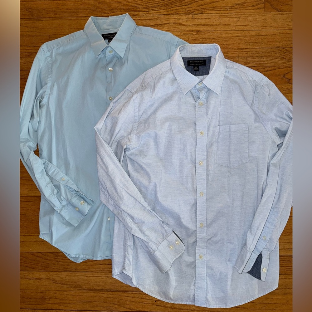 TWO Banana Republic Light Blue Men's Dress Shirts Duo - Size Medium